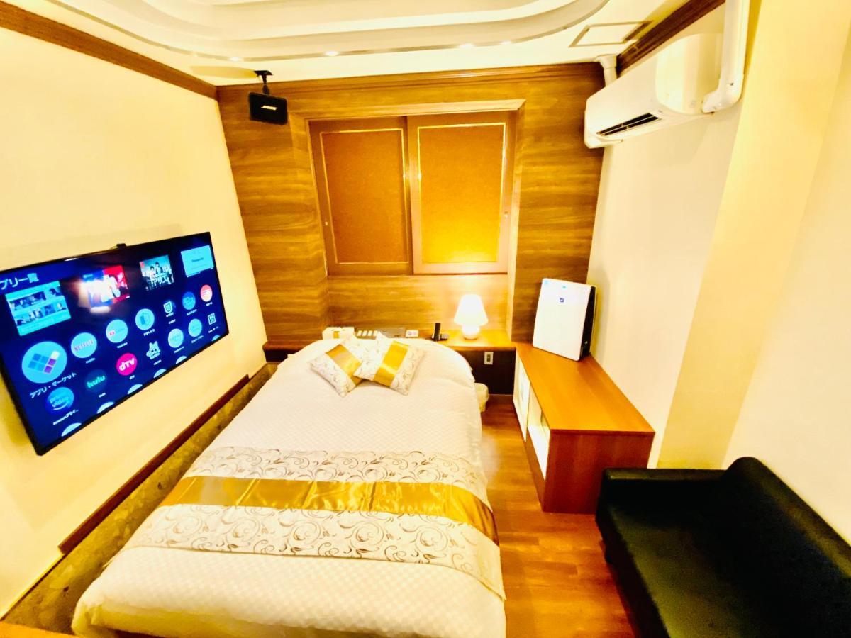 Hotel Crystal 大人専用 Tokyo Eksteriør billede