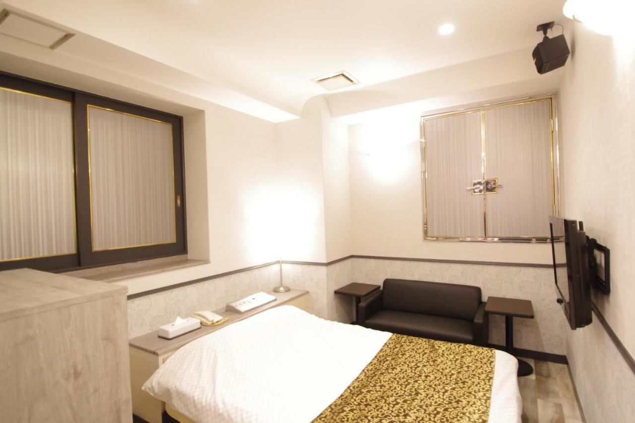 Hotel Crystal 大人専用 Tokyo Eksteriør billede