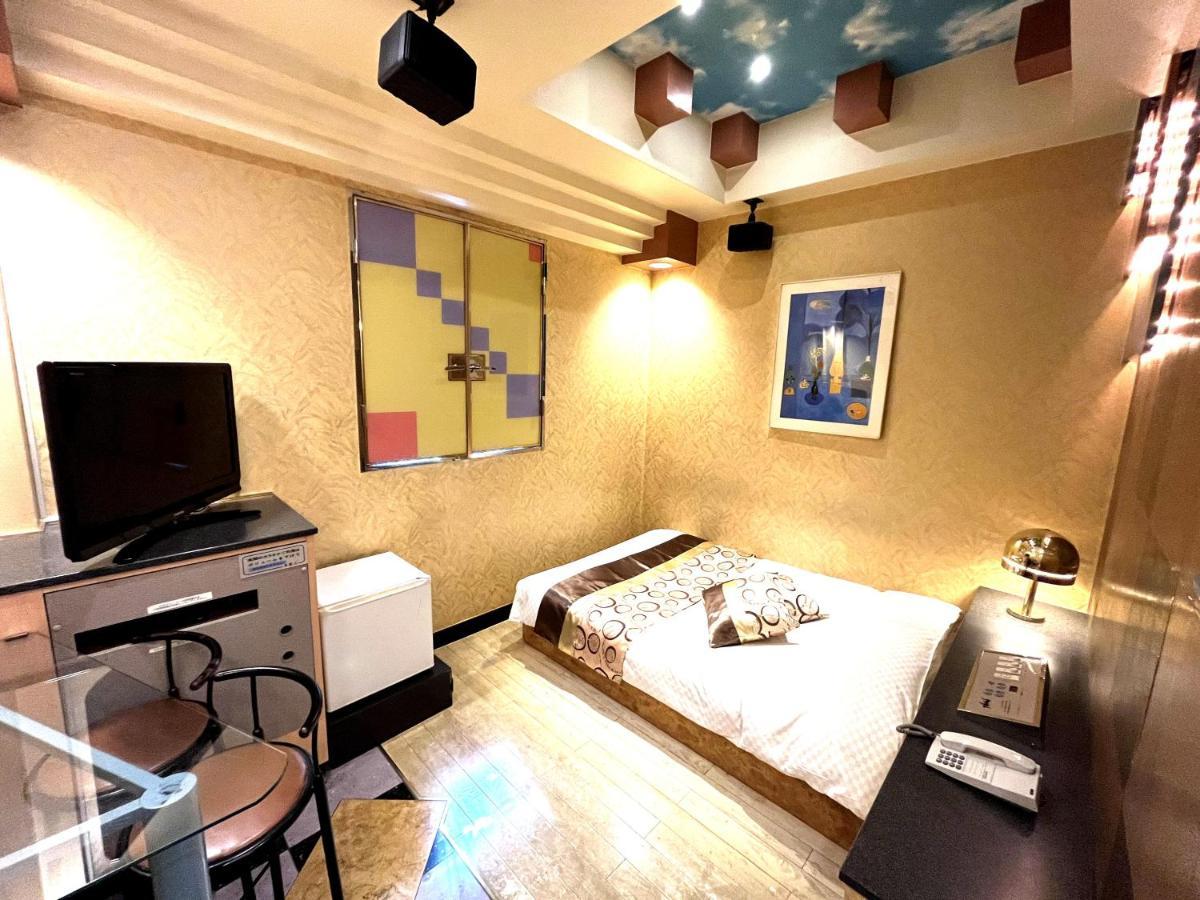 Hotel Crystal 大人専用 Tokyo Eksteriør billede