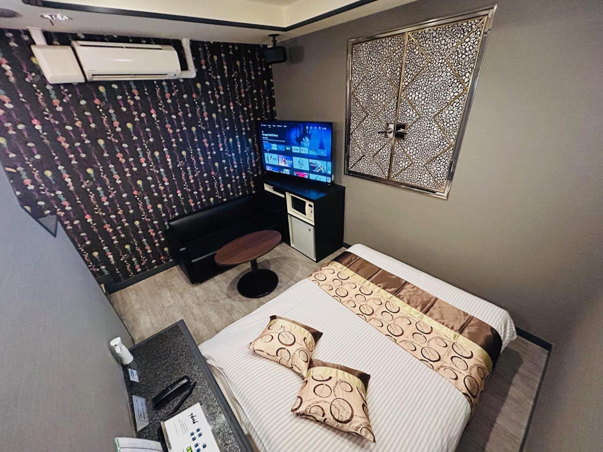 Hotel Crystal 大人専用 Tokyo Eksteriør billede